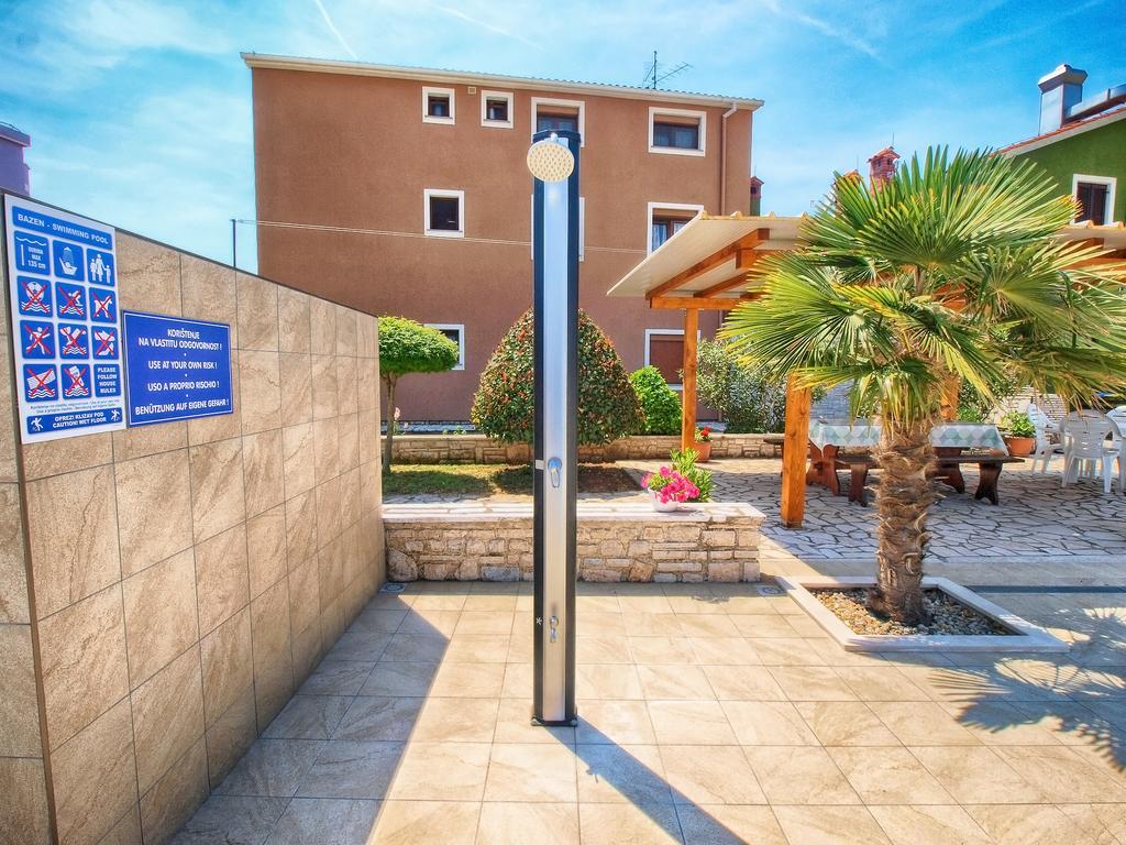 דירות שטיניאן Aparments David 1376 מראה חיצוני תמונה